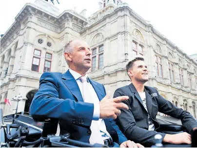  ?? [ APA ] ?? Bald als Duo unterwegs? Tennislege­nde Thomas Muster (l.) und Dominic Thiem.