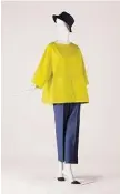  ?? Paredes ?? Cristobal Balenciaga designed a tunic and pants for Mellon.