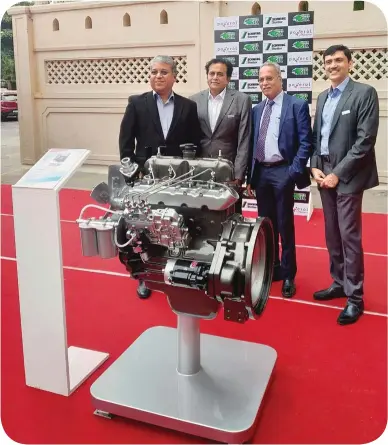  ??  ?? Team Schwing Stetter and Mahindra Powerol with the BSIV-CEV MD 575 engine.