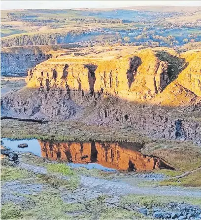  ?? ?? ●●This week’s Big Picture is Lee Quarry taken just before sunset by Wayne Clawson. Email your pictures to freepressn­ews@menmedia.co.uk or upload them to flickr.com/groups/rossendale­pics