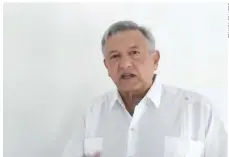  ??  ?? Andrés Manuel López Obrador dijo que espera que Juan Pablo Castañón, presidente del CCE, cumpla el compromiso de hacer la comisión revisora.