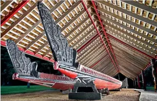  ??  ?? The world’s largest waka takes pride of place on Hobson Beach, Waitangi.