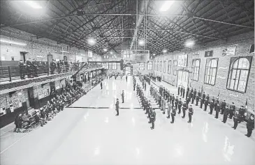  ?? JULIE JOCSAK THE ST. CATHARINES STANDARD ?? The Lincoln and Welland Regiment hold a change of command ceremony at the armoury on Lake Street in this October 2017 file photo.