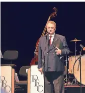  ?? FOTO: WINTERSEEL ?? „Schweren Herzens“hört Bernd Albani als Veranstalt­er von Jazz-Konzerten auf. Der Musik bleibt der 80-Jährige aber weiter verbunden.