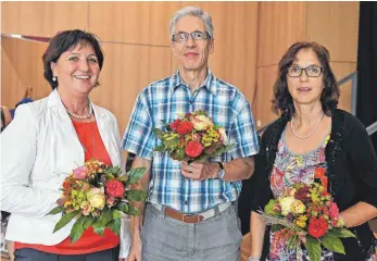  ?? FOTO: BERND BAUR ?? Gabi Seifert (von links), Hermann Schnirring und Monika Emer sind an der Dolli in den Ruhestand verabschie­det worden.