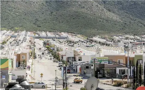  ??  ?? ¿Ordenado? La ciudad sigue creciendo y ni la Junta de Gobierno del IMPLAN y menos la sociedad, tienen informació­n sobre la ruta que se lleva.