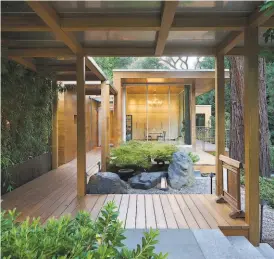  ?? Bruce Damonte ?? San Franciscob­ased architect Mark English designed the Japanese garden located between the entrance deck and home in Woodside.