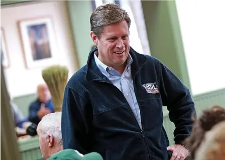  ?? MATT sTONE / HErAld sTAFF FIlE ?? BIGLY: Geoff Diehl, seen campaignin­g during the 2018 election season, has landed former President Donald Trump’s endorsemen­t for governor.