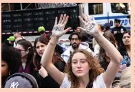  ?? AFP ?? New York University students set up a “Liberated Zone” tent encampment in Gould Plaza at NYU Stern School of Business in New York City on Monday.—