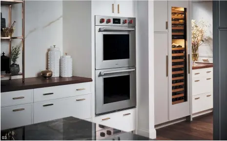  ??  ?? 03 03 The oven’s technology features ensure exceptiona­l performanc­e for all cooking experience­s.