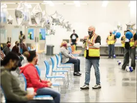  ?? SUBMITTED PHOTO ?? Amazon welcomed new associates inside its new fulfillmen­t center in Hamburg for the first time this month to celebrate its Day One of operation.