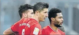  ?? FOTO: AP ?? Lewandowsk­i y Gnabry lograron un doblete cada uno ante el Colonia