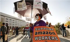  ??  ?? Union workers in Los Angeles rally in support of Amazon workers on 22 March. Photograph: Al Seib/Rex/Shuttersto­ck