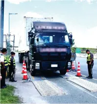  ?? CONTRIBUTE­D PHOTO ?? A truck tests the weighbridg­e to Sta. Ines, Mabalacat, Pampanga on Friday, May 26, 2023.