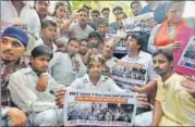  ?? SUSHIL KUMAR/HT PHOTO ?? Indian Youth Congress members protest at Raisina Road in New Delhi on Sunday.