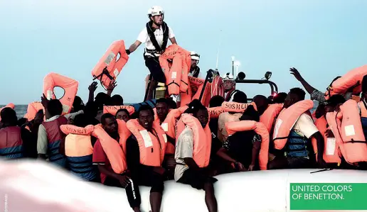  ??  ?? Salvati Sono 629 i migranti salvati in mare al largo della Sicilia da Sos Méditerran­ée una settimana fa e accolti, poi, nel porto di Valencia