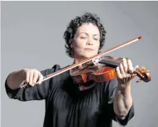  ?? FOTO: RUI CAMILO/DPA ?? Tabea Zimmermann wird mit Siemens-Musikpreis geehrt.
