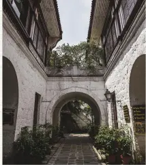  ??  ?? Colonial architectu­re in Intramuros, Manila’s historical heart