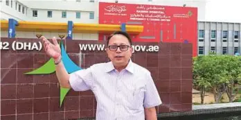  ?? Atiq-ur-Rehman/Gulf News ?? Rey Angulo at Rashid Hospital. The volunteer social worker mainly assists patients and their families in Dubai’s public hospitals, mainly Rashid Hospital.