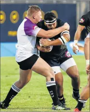  ?? Picture: VARSITYSPO­RT ?? ON ATTACK: Nicolas Roebeck takes action for Madibaz during their Varsity Cup match against Pukke