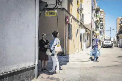  ?? S. GARCÍA ?? Aceras ensanchada­s en la calle La Pimienta y El Mimbrero para crear el primer itinerario accesible.