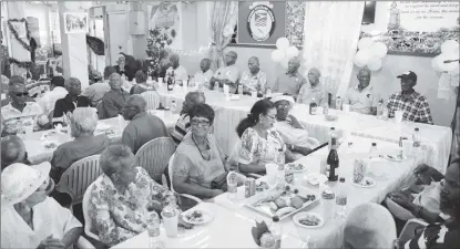  ??  ?? The veterans’ luncheon (Ministry of the Presidency photo)