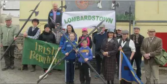  ??  ?? Those who assembled at Lombardsto­wn to marched the 6 miles to Bweeng in commemorat­ion of the march undertaken by Lombardsto­wn Volunteers 100 years ago to take part in the Easter Rising.