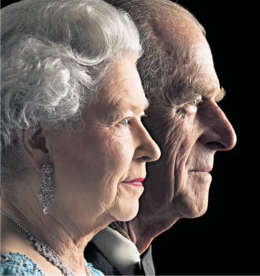  ?? ?? The Queen and the Duke of Edinburgh photograph­ed by Patrick Lichfield in 2001, mirroring the image opposite taken by Karsh in 1951
