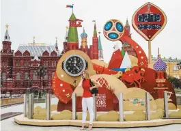  ??  ?? Relógio na Praça Vermelha, em Moscou: ontem faltavam 273 dias pra Copa