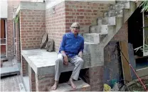  ??  ?? Balkrishna Doshi, a pioneer of low-cost housing design