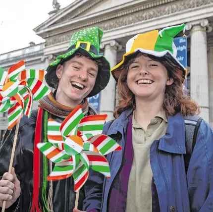  ?? Photo: Owen Breslin ?? Boston students Issac Killilea and Lea Zaharoni are spending this St Patrick’s Day in Dublin.