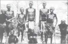  ??  ?? The genocidal warfare and its aftermath condemned tens of thousands of Ovaherero to death by thirst and hunger in the Omaheke steppe