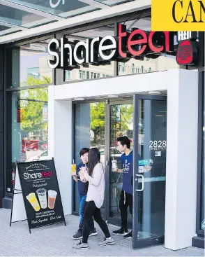  ?? PHOTOS: BEN NELMS FOR NATIONAL POST ?? Bubble tea, which features chewy tapioca balls, could be hit by Vancouver’s straw ban.