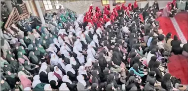  ?? ?? Velika svečanost je okupila više od 500 vjernica u džamiji