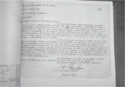  ??  ?? Correspond­encia personal del doctor Pío Jaramillo alvarado con el Presidente de la república José María Velasco ibarra.