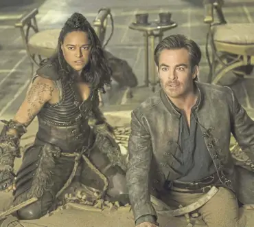  ?? ?? Dungeons and Dragons: Honour Among Thieves. Pictured: Michelle Rodriguez as Holga and Chris Pine as Edgin