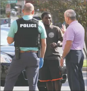  ?? The Sentinel-Record/Mark Gregory ?? SUSPECT QUESTIONED: Demarion Deshuan Banks, 25, who reportedly drove to the Hot Springs Police Department in a bullet-riddled car immediatel­y after a shooting Monday afternoon behind Tire Express, 635 E. Grand Ave., was taken into custody shortly after speaking with detectives.