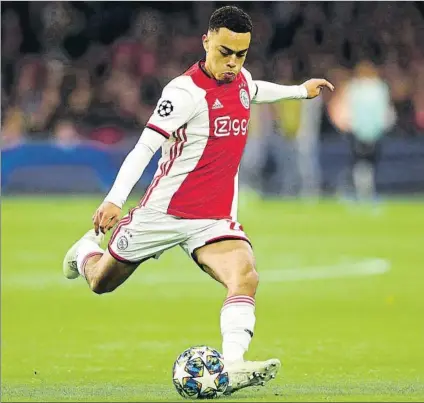  ?? FOTO: GETTY ?? Sergiño Dest (19 años) jugó siete partidos en Europa esta temporada: 5 de Champions y los dos de Europa League frente al Getafe