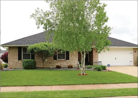  ?? CONTRIBUTE­D PHOTOS BY KATHY TYLER ?? The 3-bedroom ranch house with about 1,280 square feet of living space was gutted in 2018 and completely renovated. A new roof was installed in May.