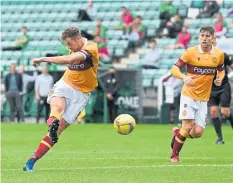  ??  ?? Jordan White had this “goal” at Easter Road disallowed