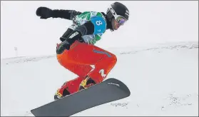  ?? FOTO: EFE ?? Lucas Eguibar lidera las opciones españolas en el cross del snowboard