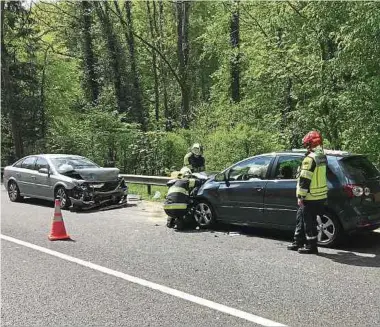  ?? Foto: Polizei ?? Auf der Fahrbahn in Richtung Luxemburg war es am 3. Mai 2018 gegen 14 Uhr zu der Frontalkol­lision gekommen.