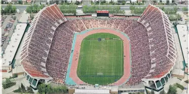 ?? HOWARD PRUDEN/ EDMONTON JOURNAL FILES ?? Commonweal­th Stadium will play host to games in the 2015 Women’s World Cup of Soccer.