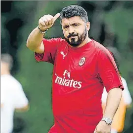  ?? FOTO: TWITTER MILAN ?? Gennaro Gattuso El técnico del Milan espera conservar todas sus figuras