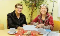  ?? Foto: Ulrike Reschke ?? Margit Wurf und Angela Arnold (rechts) von der Caritas begleiten das Programm zum kontrollie­rten Trinken.