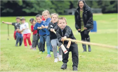  ?? Picture: Kim Cessford. ?? The children’s tug o’ war at Glamis Castle.