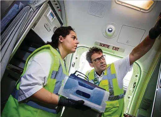  ?? Foto: Pierre Matgé ?? Die etwa 2 800 Mitarbeite­r der Luxair haben momentan alle Hände voll zu tun.