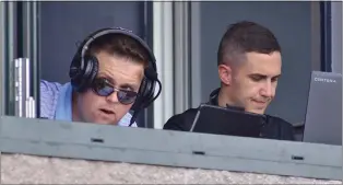  ?? KYLE FRANKO — TRENTONIAN PHOTO ?? In this file photo, Lehigh Valley broadcaste­rs Pat McCarthy, left, and Mike Ventola, right, watch a Triple-A game against the Buffalo Bisons in Trenton. McCarthy has been hired as the pre-and-postgame host for Mets games on WCBS 880.