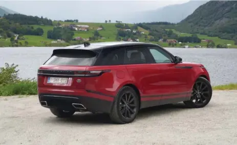  ?? JIM KENZIE PHOTOS ?? The Velar has a cool, interestin­g design feature in its disappeari­ng door handles. The vehicle is priced to start at $62,000.