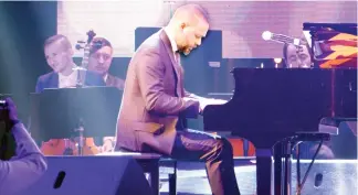  ??  ?? Lebanese pianist Michel Fadel performs in Jeddah on Thursday. (AN photo by Huda Bashatah)